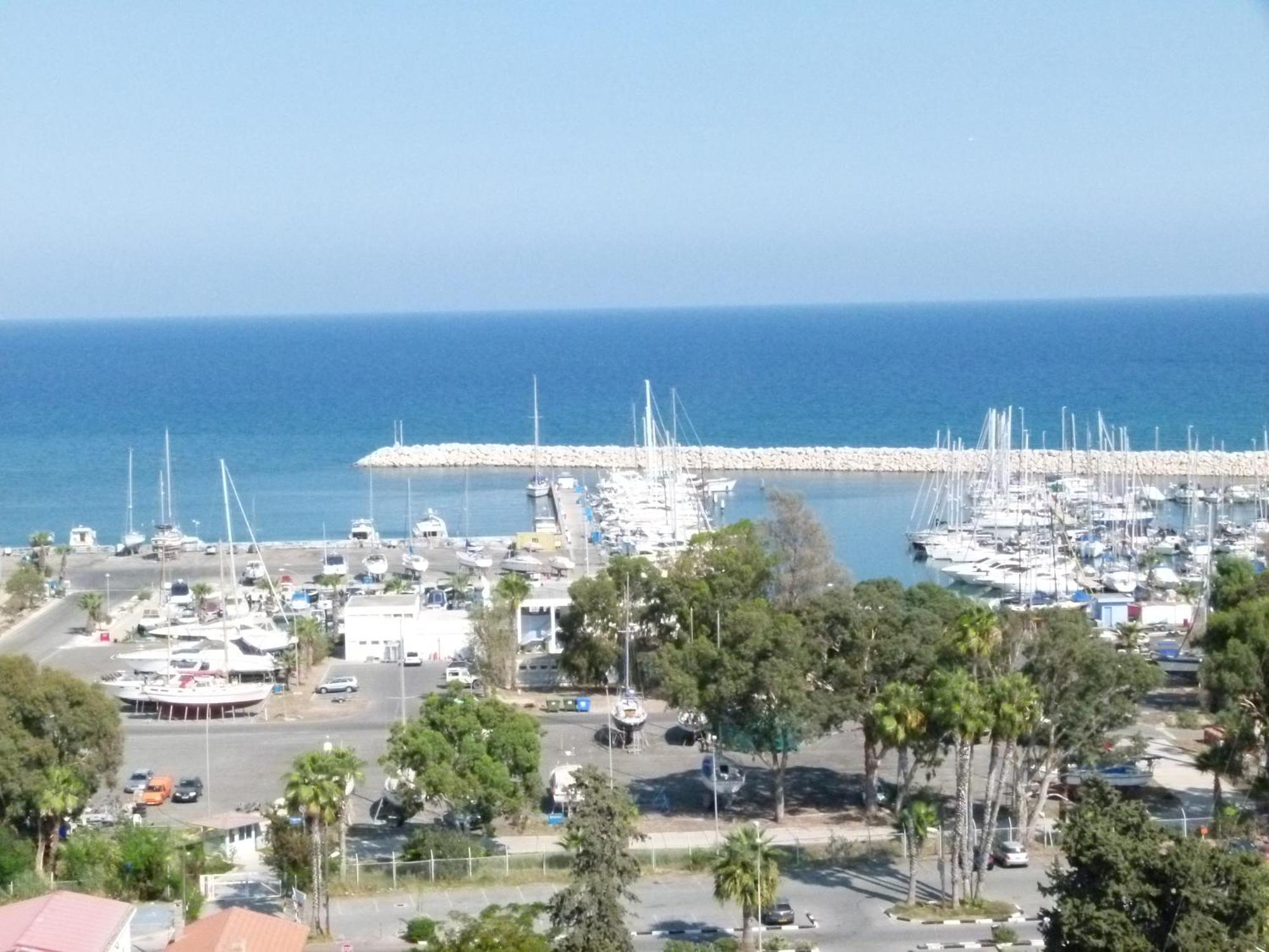 Aphrodite Heights Larnaca Bagian luar foto